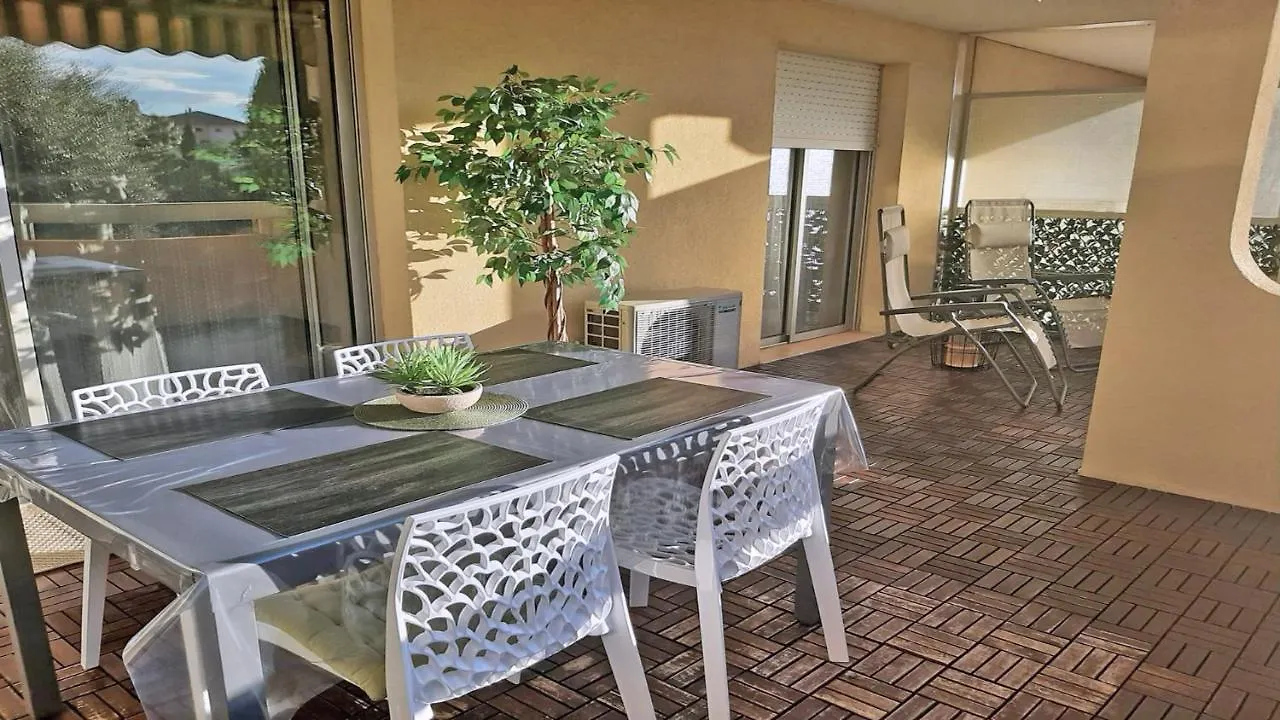 Patio Fleuri Apartment Sainte-Maxime 0*,  France