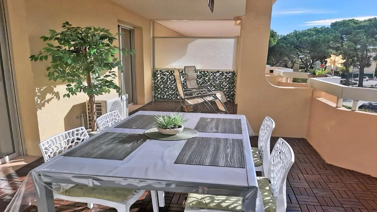 Patio Fleuri Apartment Sainte-Maxime 0*,